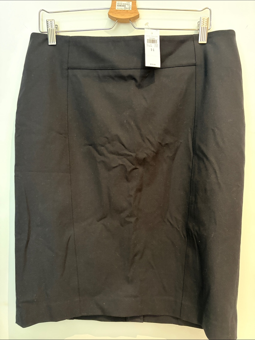 BNWT - Ann Taylor Classic Black Pencil Skirt